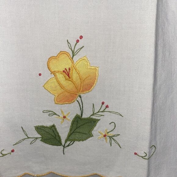 Set Of 3 vintage napkins table linen floral scalloped edge spring Farmhouse LN - Picture 11 of 14